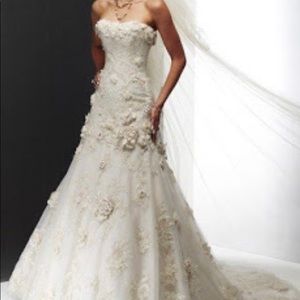 Maggie Sottero Wedding Dress